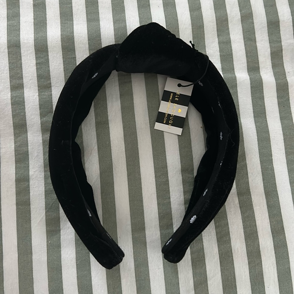 Lele Sadoughi Jet Black Knotted Headband